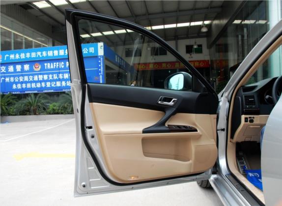 锐志 2010款 2.5V 风尚菁英版 车厢座椅   前门板