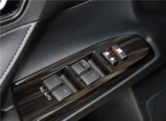 锐志 2012款 2.5V 风度菁英炫装版 车厢座椅   门窗控制