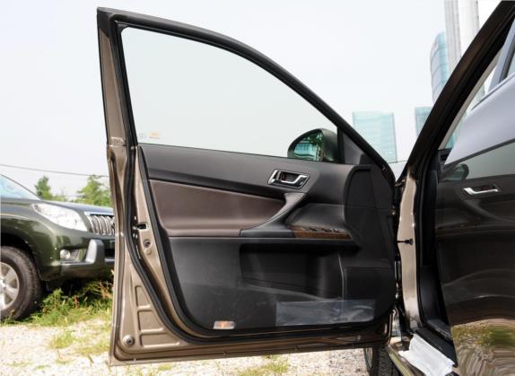 锐志 2013款 2.5V 尚锐导航版 车厢座椅   前门板