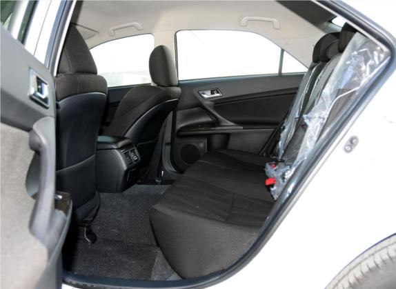 锐志 2013款 2.5S 菁锐版 车厢座椅   后排空间