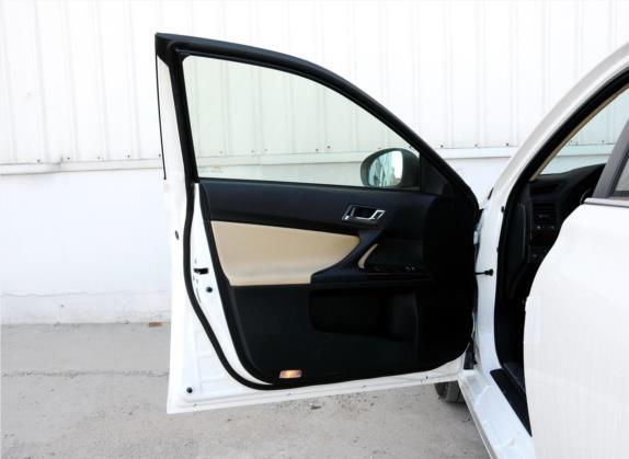 锐志 2013款 2.5V 尚锐版 车厢座椅   前门板