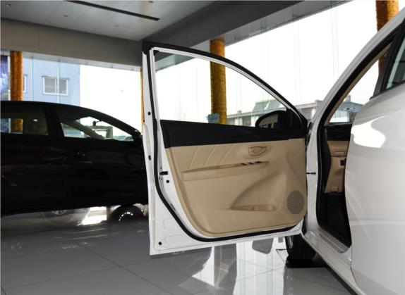 威驰FS 2017款 1.5L 手动锋驰版 车厢座椅   前门板