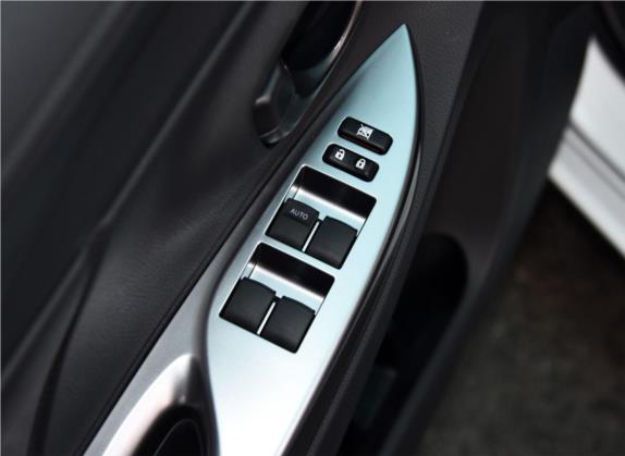 威驰FS 2017款 1.5L CVT锋潮版 车厢座椅   门窗控制