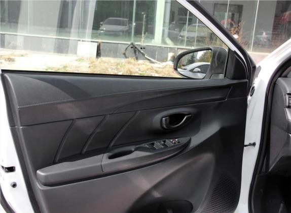 威驰FS 2017款 1.3L 手动锋锐版 车厢座椅   前门板