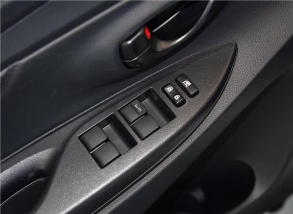 威驰FS 2019款 1.5L CVT锋驰版 车厢座椅   门窗控制