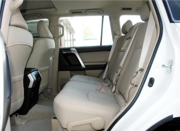 普拉多 2010款 4.0L 自动TX-L 车厢座椅   后排空间