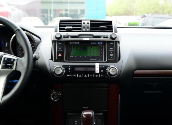 普拉多 2014款 4.0L 自动TX-L NAVI 中控类   中控台