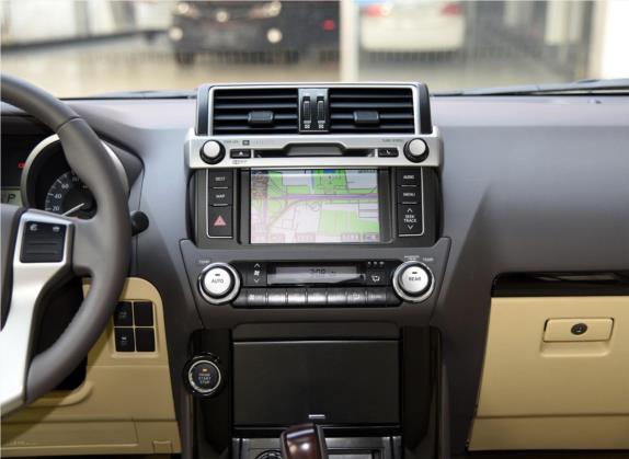 普拉多 2015款 2.7L 自动豪华版 中控类   中控台