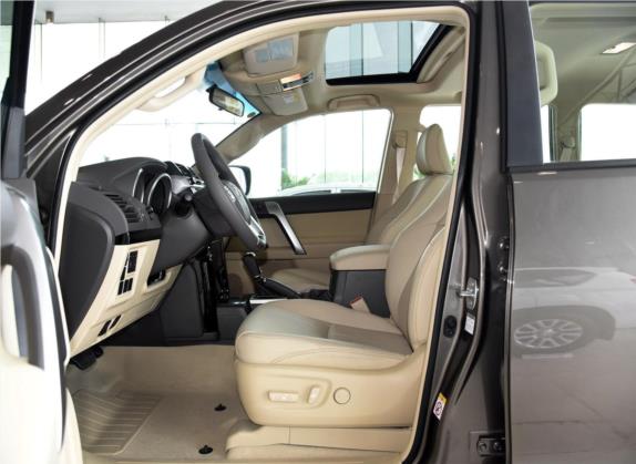 普拉多 2016款 2.7L 自动标准版 车厢座椅   前排空间
