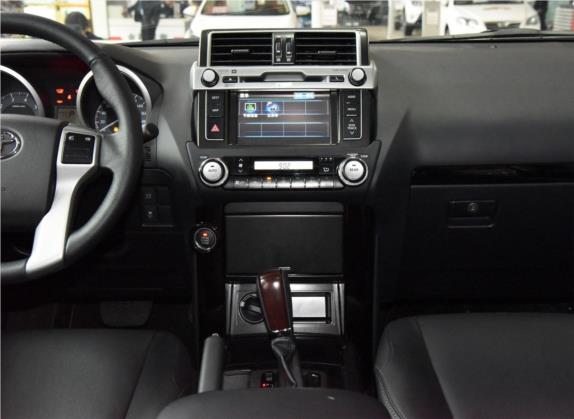普拉多 2016款 2.7L 自动豪华版 中控类   中控台