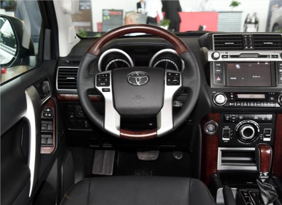 普拉多 2016款 3.5L 自动VX NAVI 中控类   驾驶位
