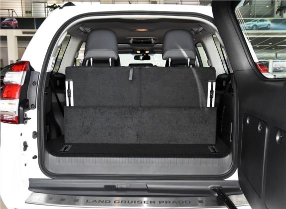 普拉多 2016款 3.5L 自动VX NAVI 车厢座椅   后备厢