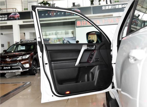 普拉多 2016款 3.5L 自动VX NAVI 车厢座椅   前门板