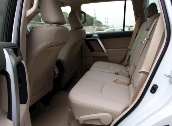 普拉多 2018款 3.5L 自动TX-L 车厢座椅   后排空间