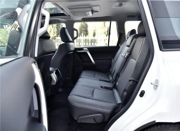普拉多 2018款 3.5L 自动TX-L NAVI 车厢座椅   后排空间