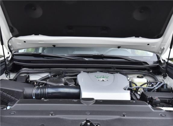 普拉多 2018款 3.5L 自动VX NAVI 其他细节类   发动机舱