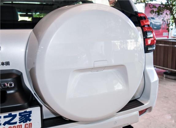 普拉多 2018款 3.5L 自动TX-L后挂备胎 其他细节类   备胎