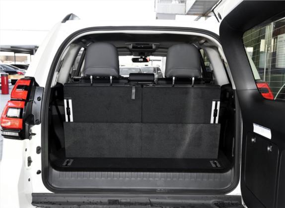 普拉多 2018款 3.5L 自动VX NAVI后挂备胎 车厢座椅   后备厢