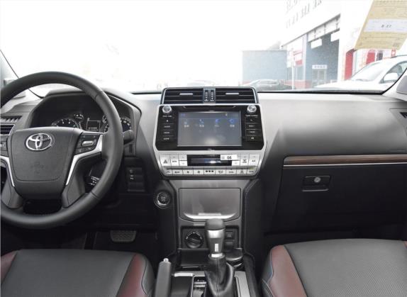 普拉多 2019款 3.5L 自动TX-L尊享版后挂备胎 中控类   中控台