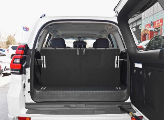 普拉多 2019款 3.5L 自动TX-L尊享版后挂备胎 车厢座椅   后备厢