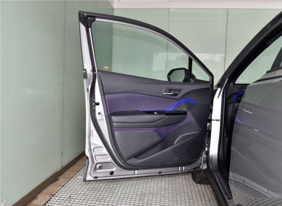 奕泽IZOA 2020款 2.0L 奕驰版 车厢座椅   前门板