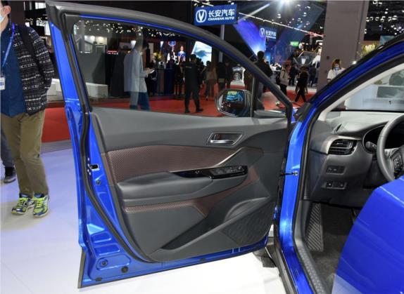 奕泽IZOA 2021款 双擎 2.0L 奕炫版 车厢座椅   前门板