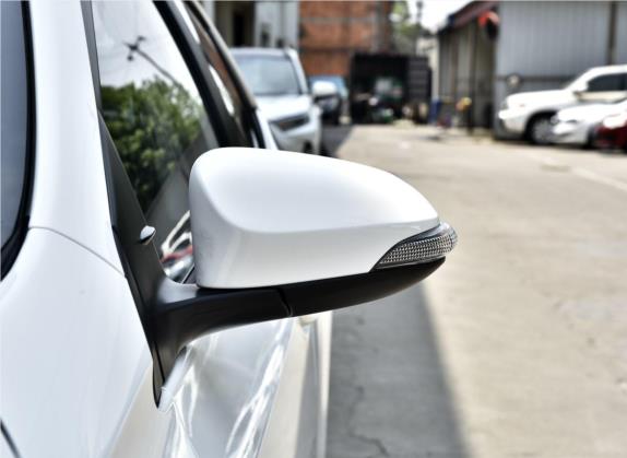 卡罗拉双擎E+ 2020款 1.8L E-CVT舒适版 外观细节类   外后视镜