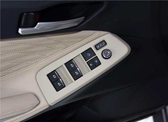 亚洲龙 2019款 2.5L Touring尊贵版 国V 车厢座椅   门窗控制
