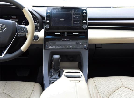 亚洲龙 2019款 2.5L Touring尊贵版 国VI 中控类   中控台