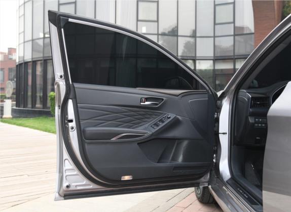 亚洲龙 2019款 2.0L XLE尊贵版 国VI 车厢座椅   前门板