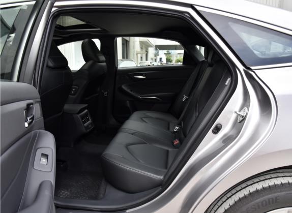 亚洲龙 2021款 2.5L 豪华版 车厢座椅   后排空间