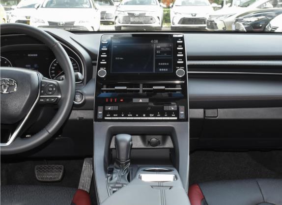 亚洲龙 2021款 2.5L Touring尊贵SPORT版 中控类   中控台
