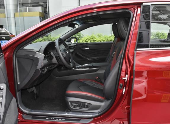 亚洲龙 2021款 2.5L Touring尊贵SPORT版 车厢座椅   前排空间