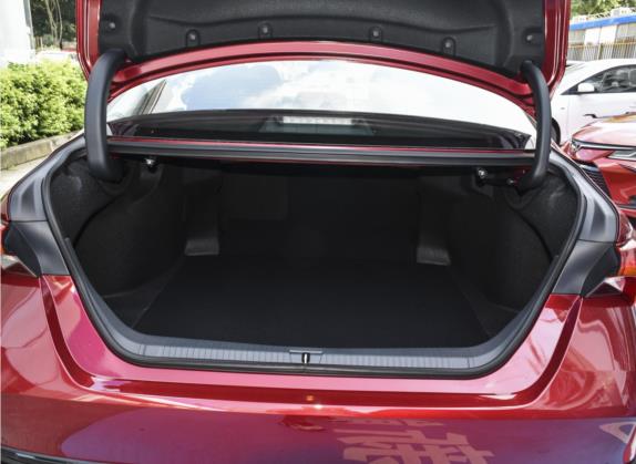 亚洲龙 2021款 2.5L Touring尊贵SPORT版 车厢座椅   后备厢