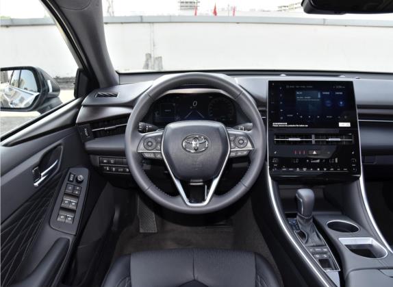 亚洲龙 2022款 2.5L Touring尊贵版 中控类   驾驶位