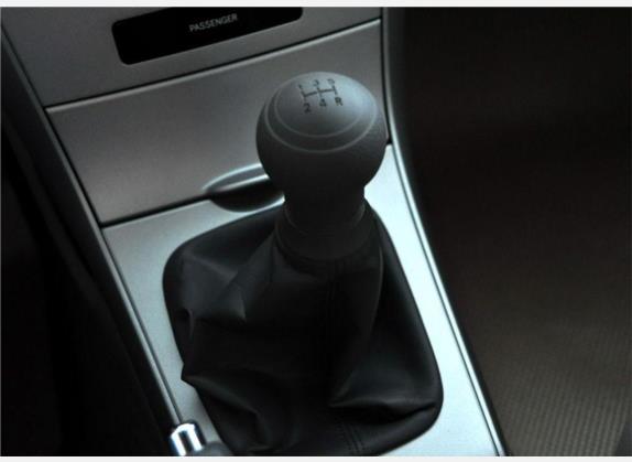 卡罗拉 2009款 1.6L 手动GL天窗特别版 中控类   挡把