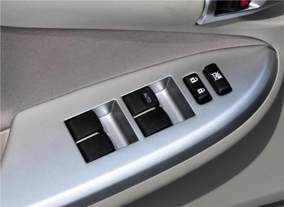卡罗拉 2011款 纪念版 1.6L 手动GL 车厢座椅   门窗控制