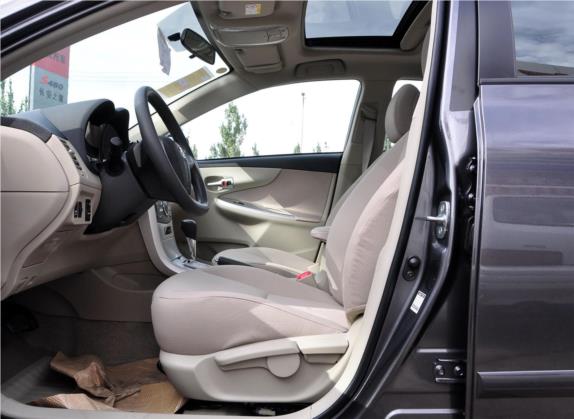 卡罗拉 2011款 1.8L CVT GL-i 车厢座椅   前排空间