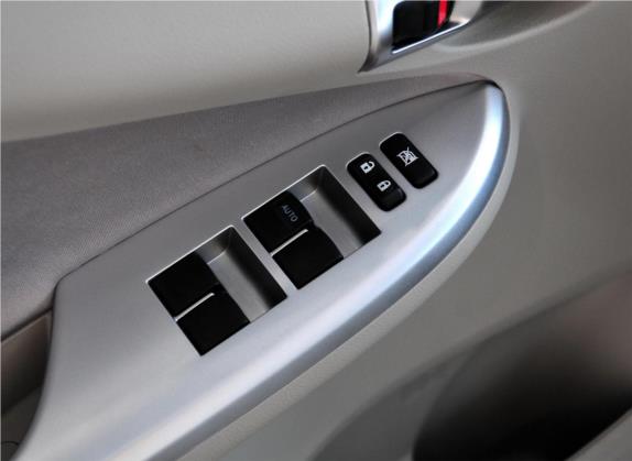 卡罗拉 2011款 1.6L 手动GL 车厢座椅   门窗控制