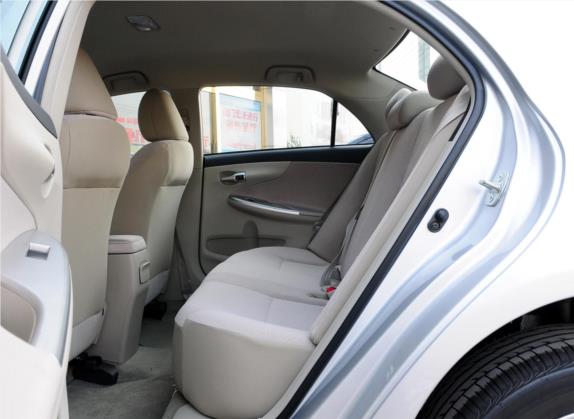 卡罗拉 2011款 1.6L 自动GL 车厢座椅   后排空间
