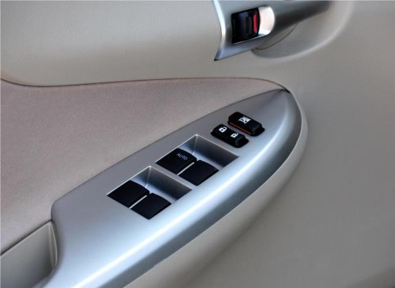 卡罗拉 2012款 炫装版 1.6L 手动GL 车厢座椅   门窗控制