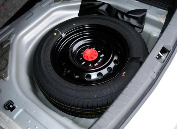 卡罗拉 2012款 炫装版 1.6L 自动GL 其他细节类   备胎