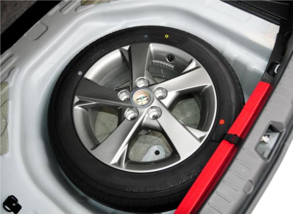 卡罗拉 2012款 炫装版 1.8L 手动GL-i 其他细节类   备胎