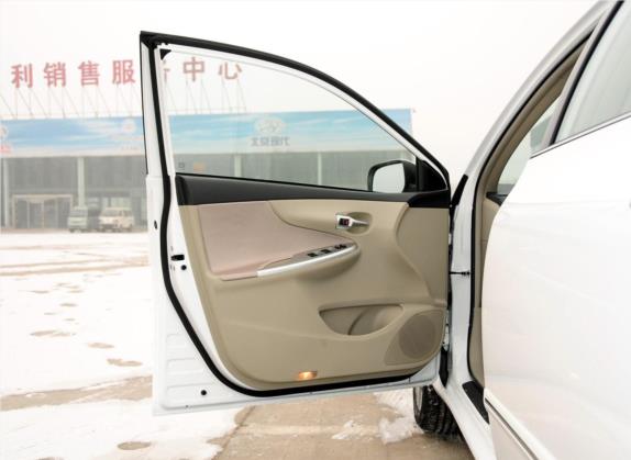 卡罗拉 2012款 炫装版 1.8L 手动GL-i 车厢座椅   前门板