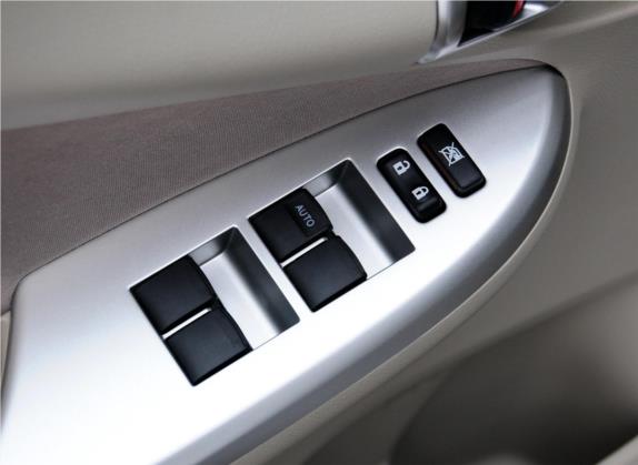 卡罗拉 2012款 炫装版 1.8L CVT GL-i 车厢座椅   门窗控制