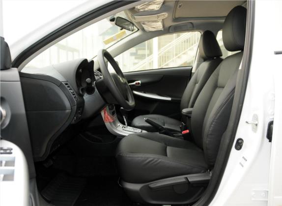 卡罗拉 2013款 特装版 1.6L 自动至酷型GL 车厢座椅   前排空间