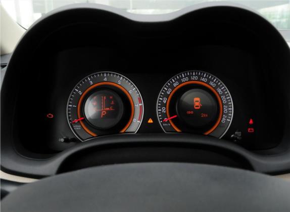 卡罗拉 2013款 特装版 1.8L CVT至酷版GL-i 中控类   仪表盘