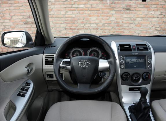 卡罗拉 2013款 特装版 1.6L 手动炫酷型GL 中控类   驾驶位