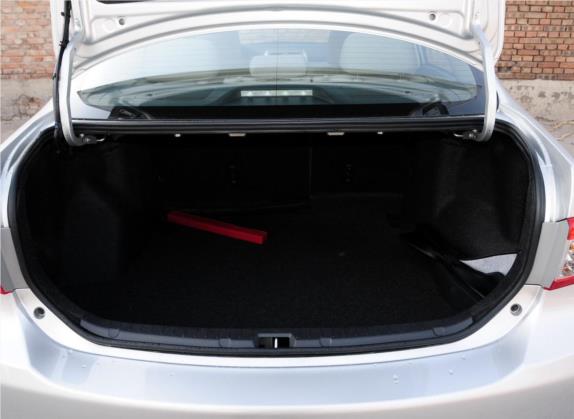 卡罗拉 2013款 特装版 1.6L 手动炫酷型GL 车厢座椅   后备厢