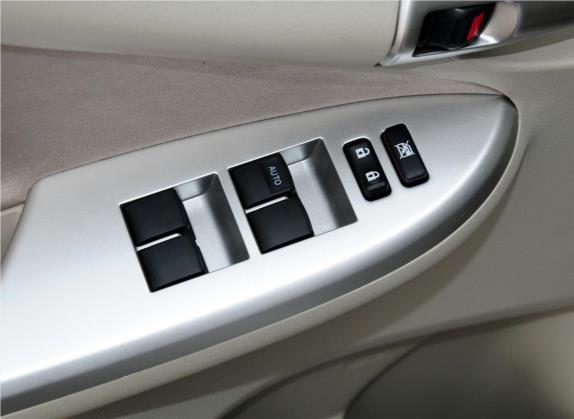 卡罗拉 2013款 特装版 1.6L 自动炫酷型GL 车厢座椅   门窗控制